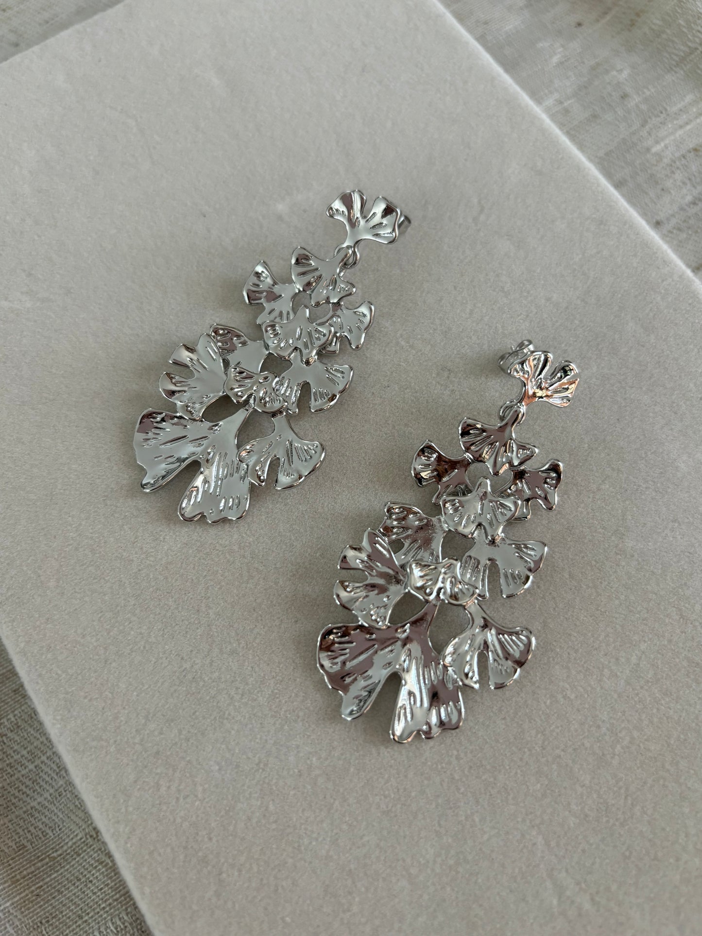 Silver Lee-fy Drop Earrings